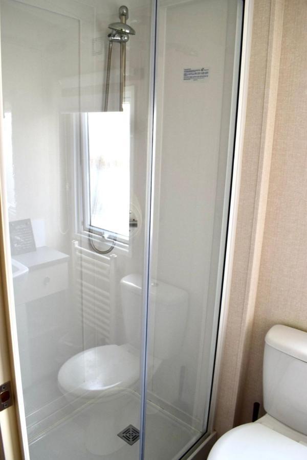 New Sea View Platinum Caravan With Huge Decking 泰恩河畔纽卡斯尔 外观 照片