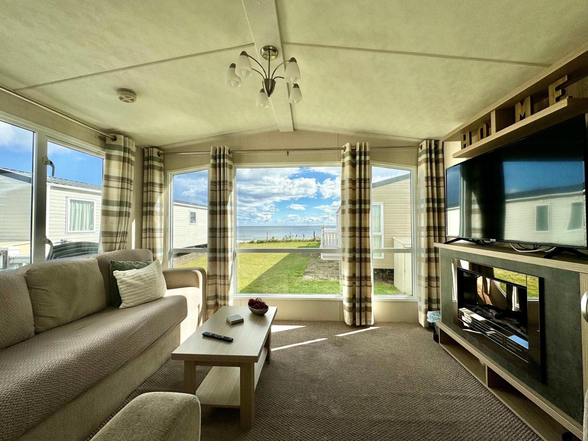 New Sea View Platinum Caravan With Huge Decking 泰恩河畔纽卡斯尔 外观 照片