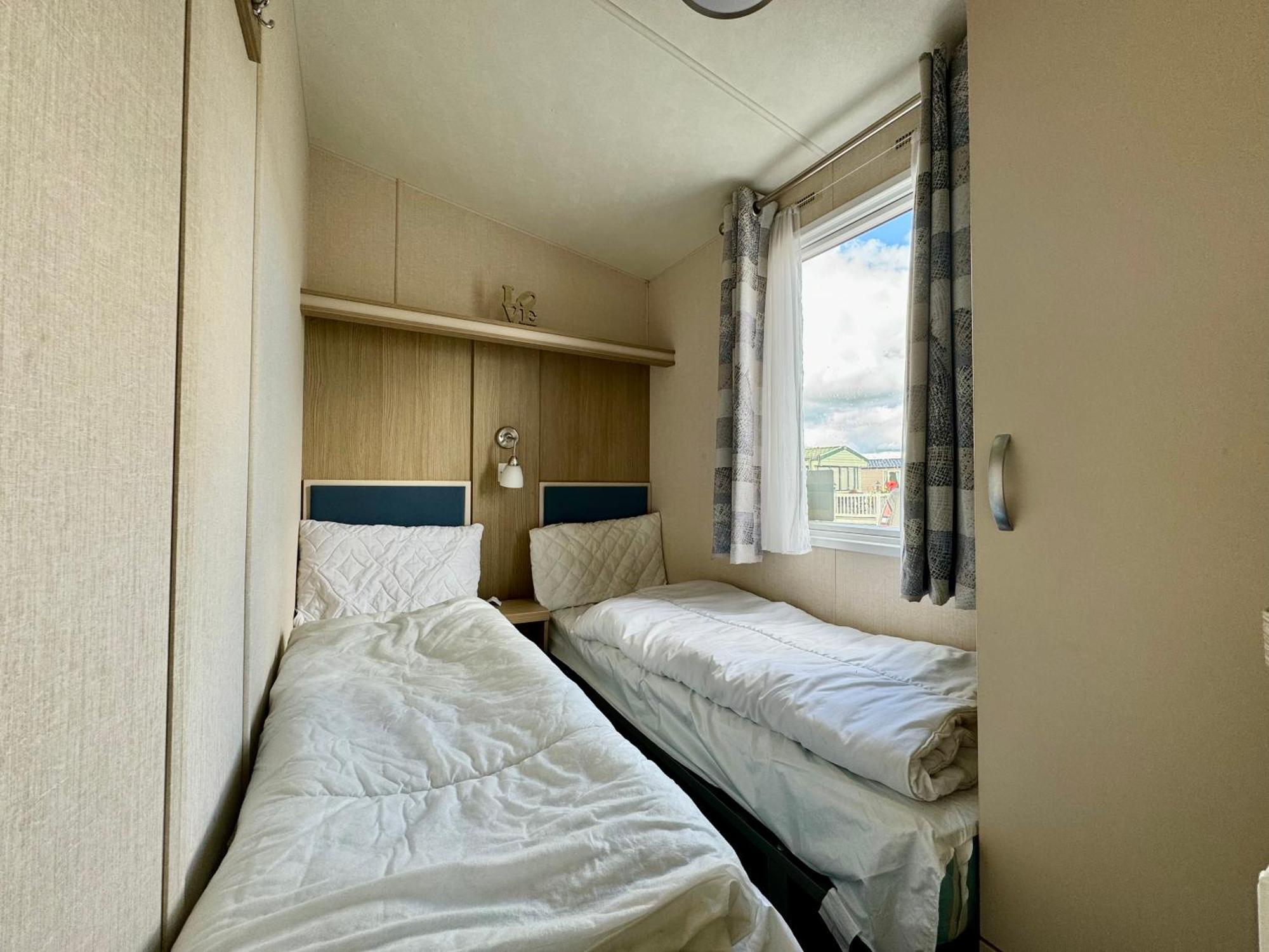 New Sea View Platinum Caravan With Huge Decking 泰恩河畔纽卡斯尔 外观 照片